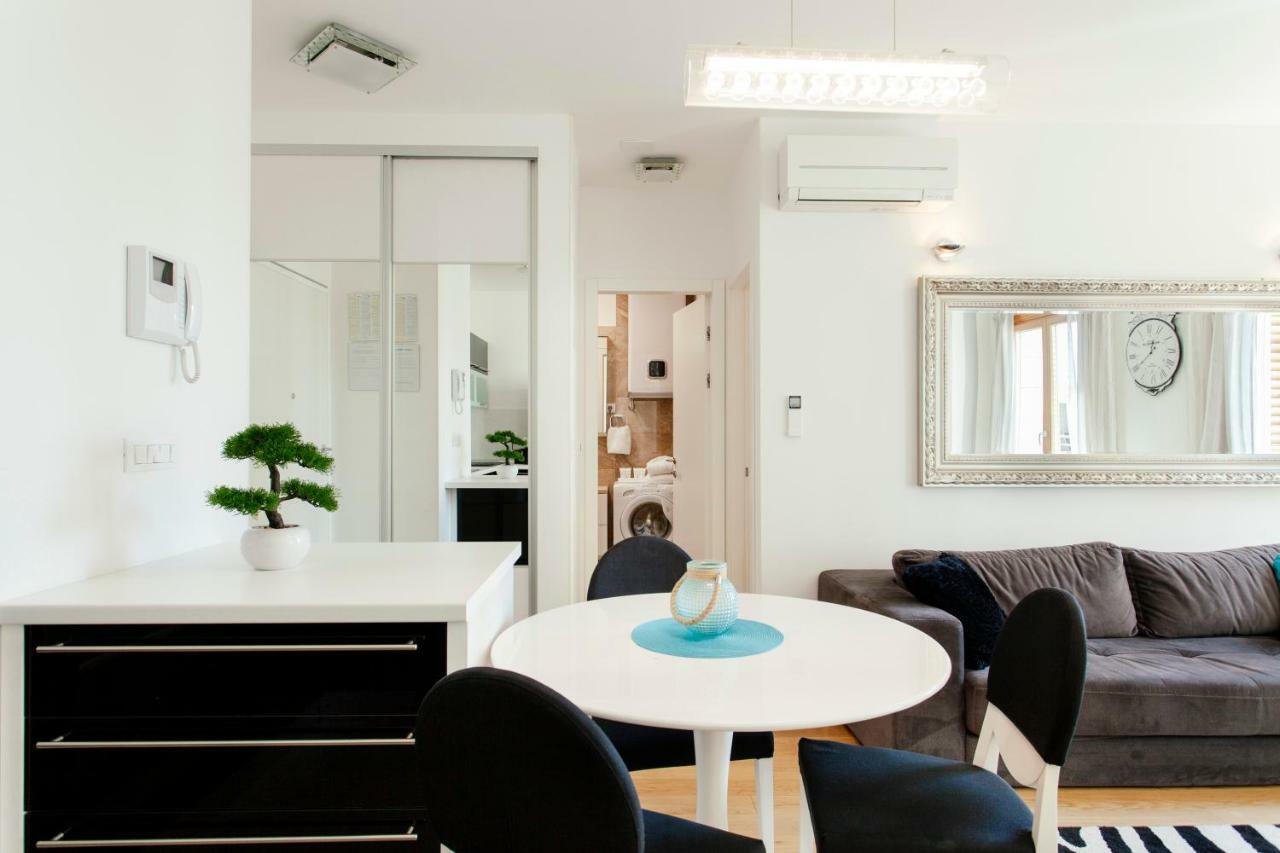 New Luxury Apartment Nives On Seaside Split Eksteriør bilde