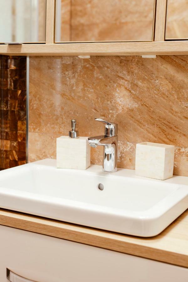 New Luxury Apartment Nives On Seaside Split Eksteriør bilde