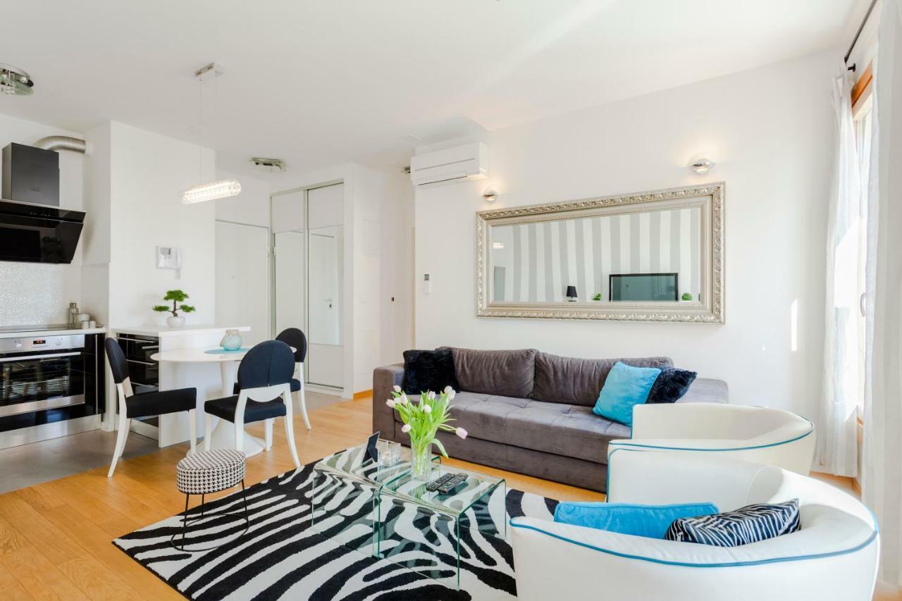 New Luxury Apartment Nives On Seaside Split Eksteriør bilde