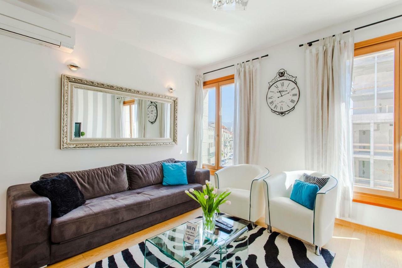 New Luxury Apartment Nives On Seaside Split Eksteriør bilde