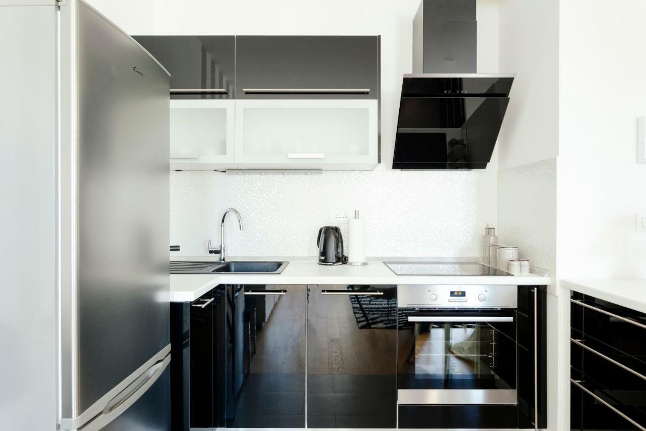 New Luxury Apartment Nives On Seaside Split Eksteriør bilde