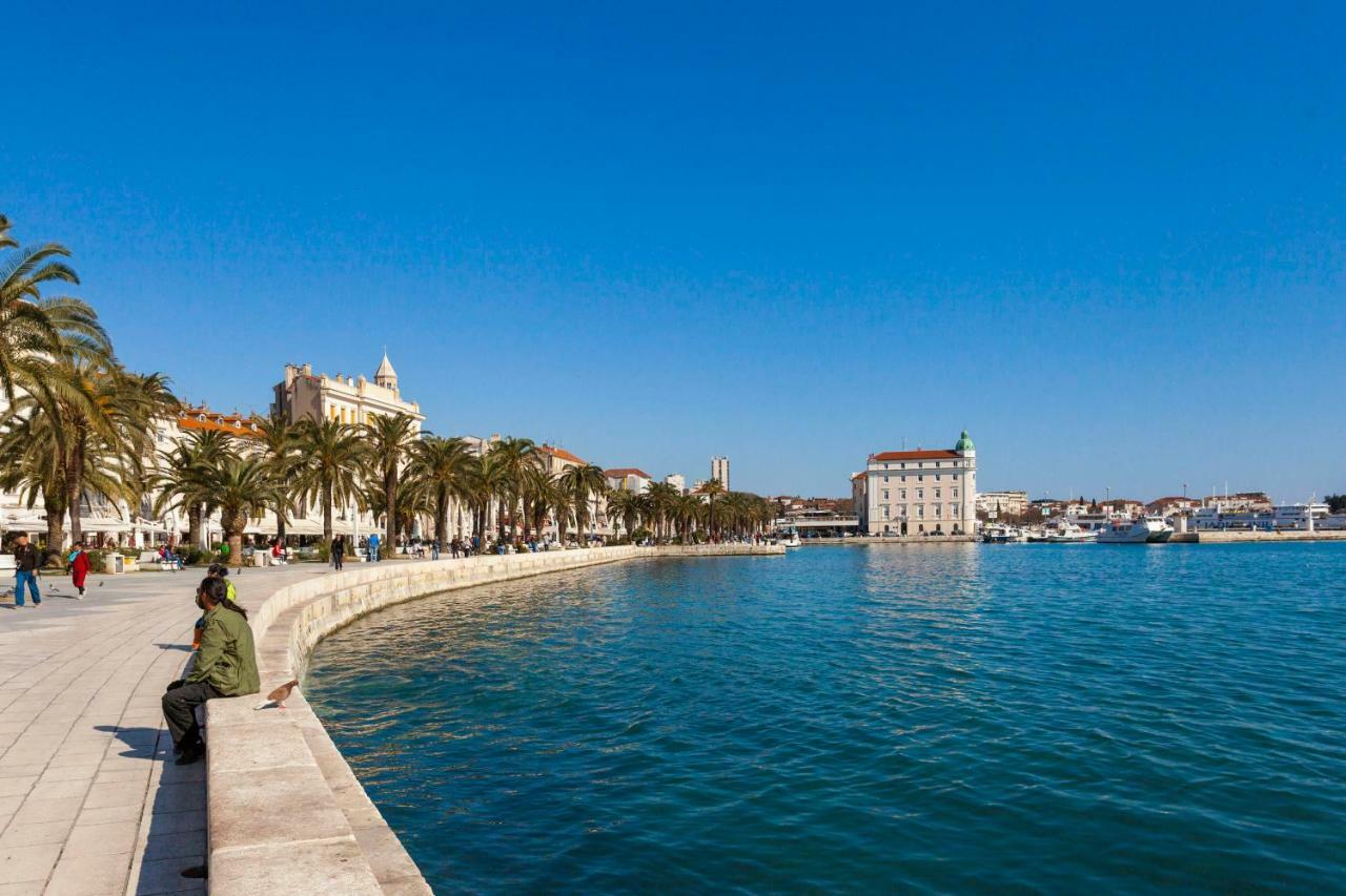 New Luxury Apartment Nives On Seaside Split Eksteriør bilde