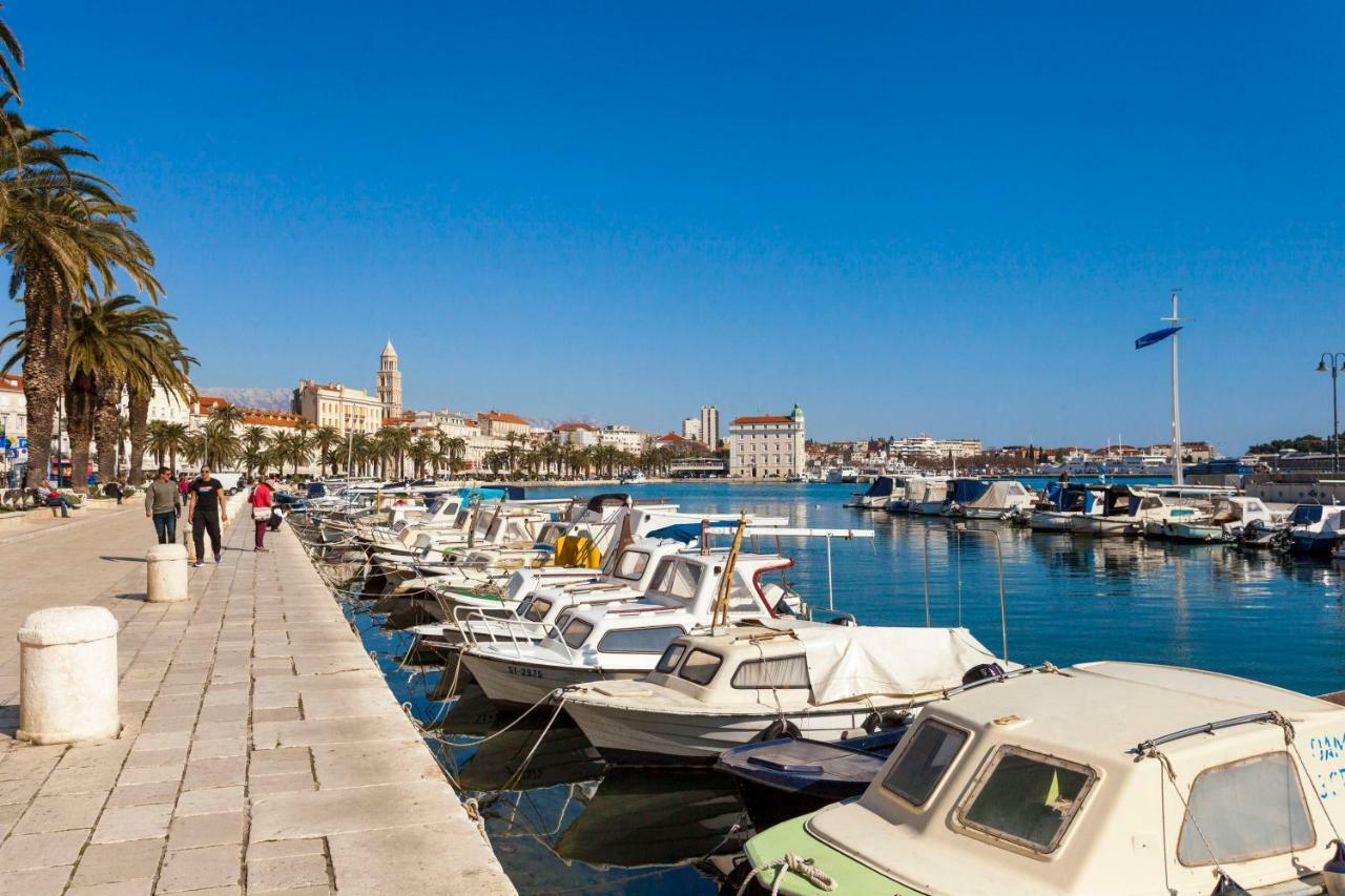 New Luxury Apartment Nives On Seaside Split Eksteriør bilde